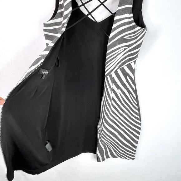 Bebe Addiction Bodycon Zebra Dress Small - Picture 4 of 10